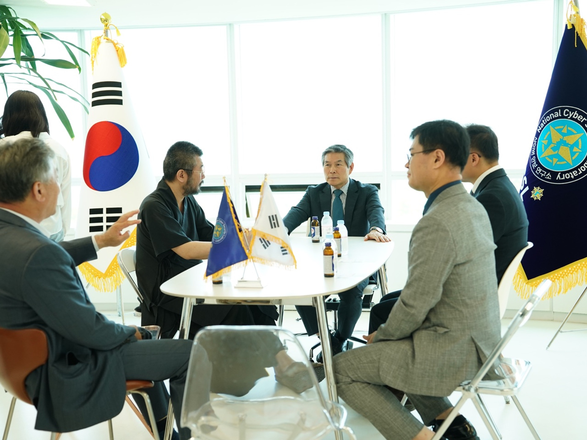 사이버안보연구소 위원 위촉식 및 간담회