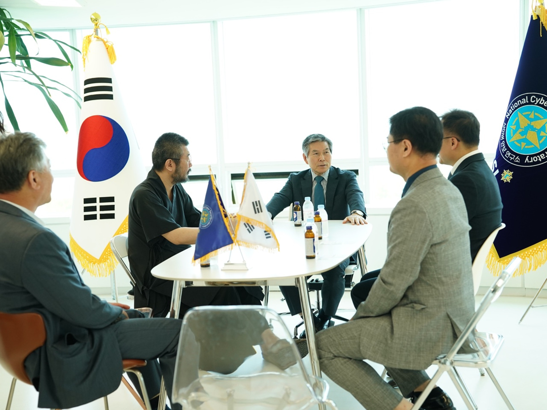 사이버안보연구소 위원 위촉식 및 간담회