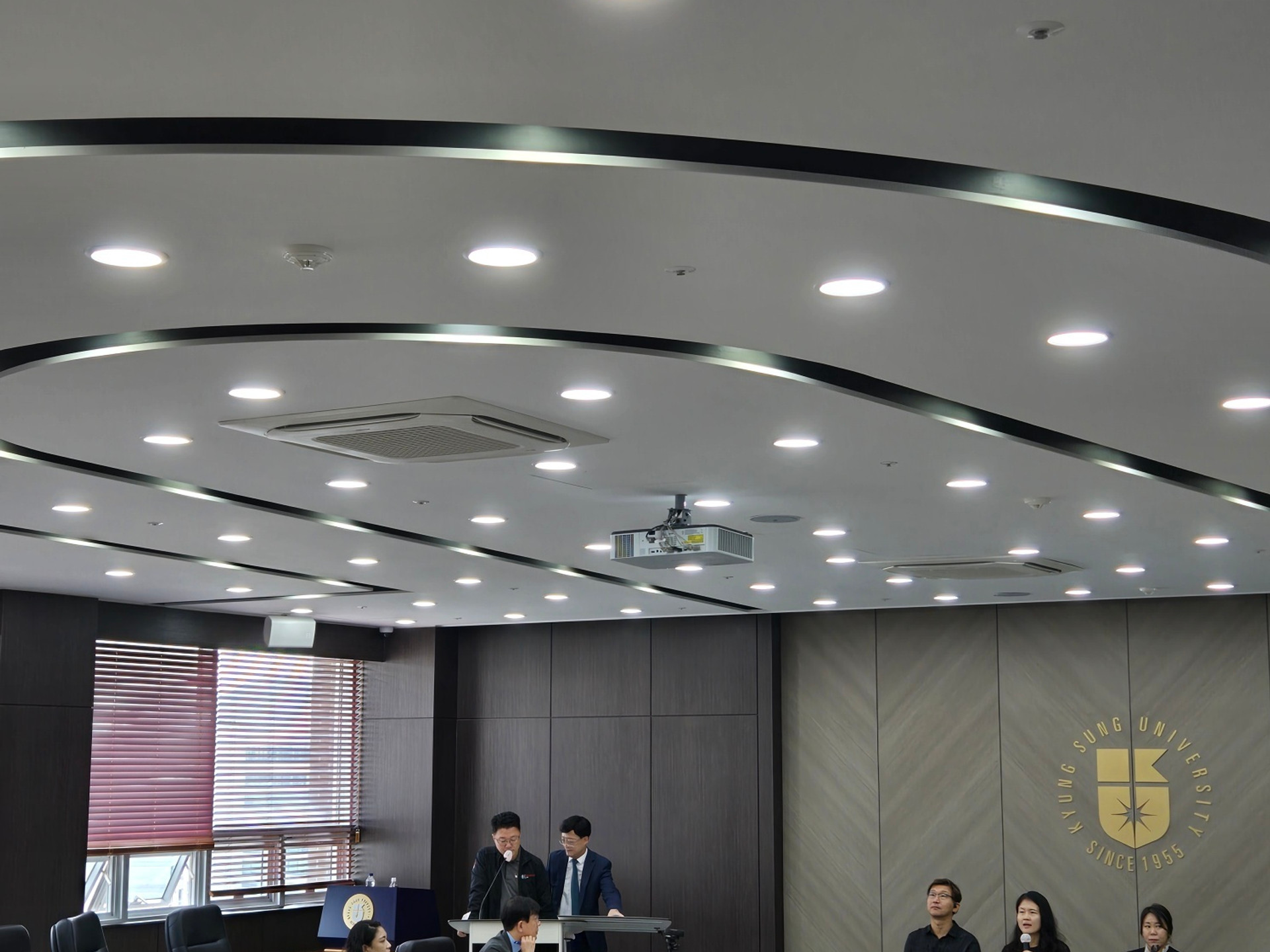 인공지능과 인권-법과 기술에 의한 구현